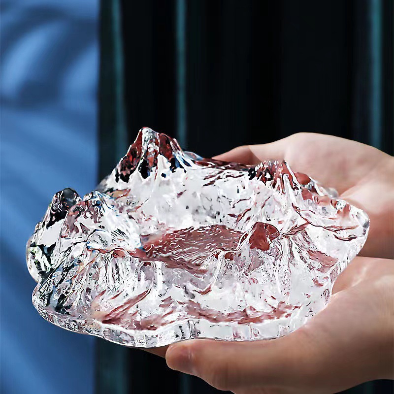 Glass Ashtray: Ο τέλειος συνδυασμός διαφανούς ομορφιάς και ανθεκτικότητας!
